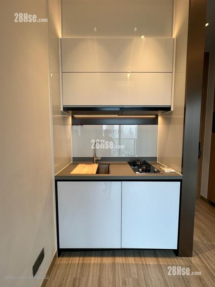 The Vantage Rental 1 Bedroom 268 ft²