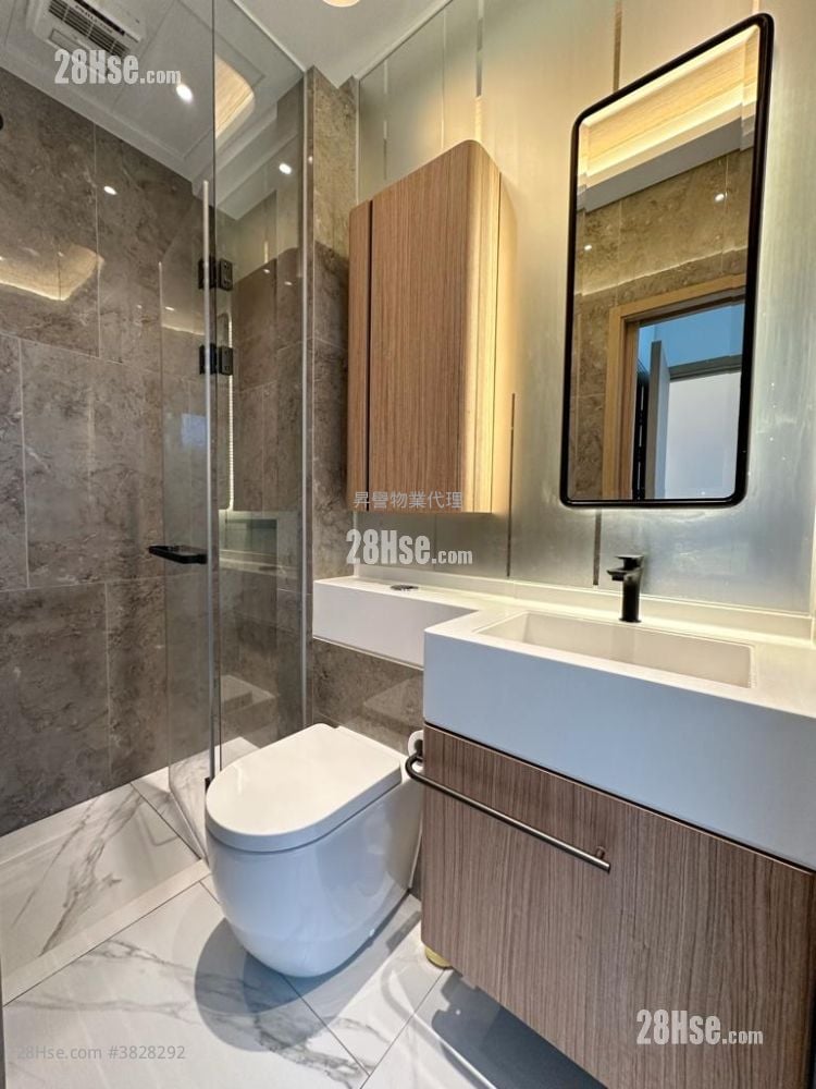 The Vantage Rental 1 Bedroom 268 ft²