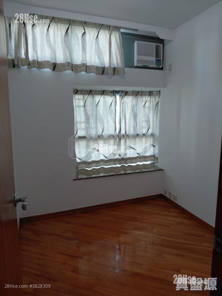 Tung Chung Crescent Sell 2 Bedrooms , 1 Bathroom 547 ft²