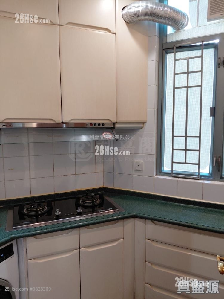 Tung Chung Crescent Sell 2 Bedrooms , 1 Bathroom 547 ft²