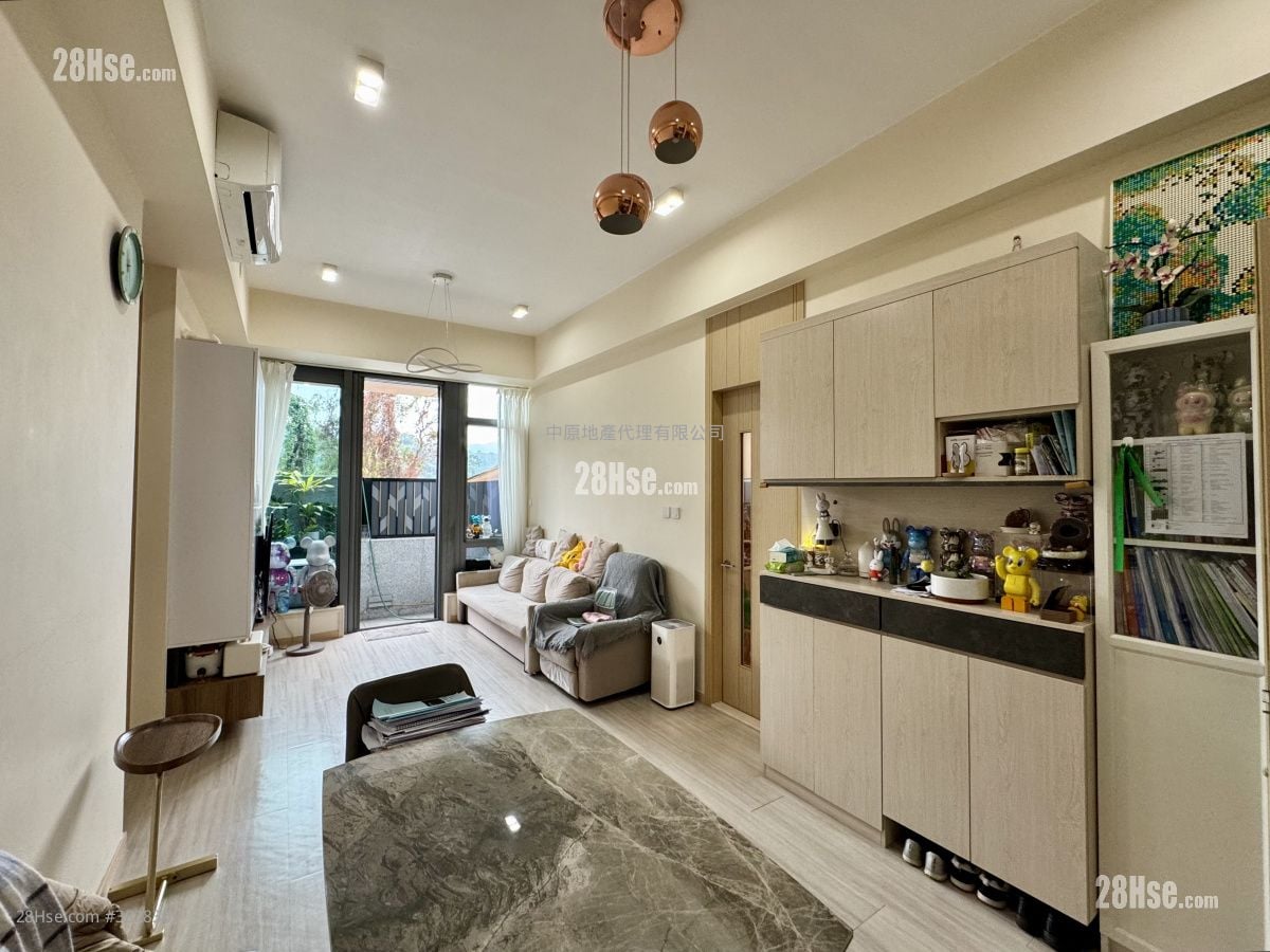 The Regent Sell 3 Bedrooms , 3 Bathrooms 811 ft²