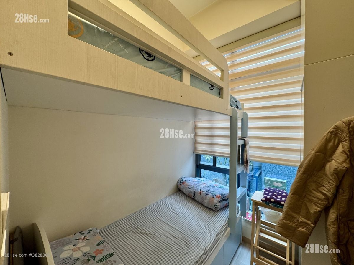 The Regent Sell 3 Bedrooms , 3 Bathrooms 811 ft²