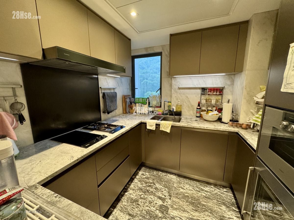 El Futuro Sell 3 Bedrooms , 3 Bathrooms 1,226 ft²