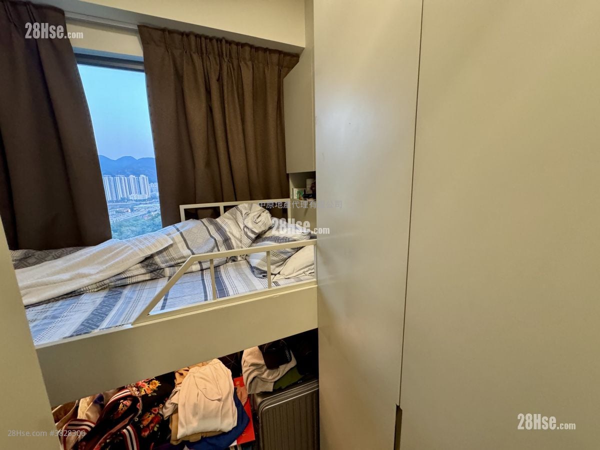 El Futuro Sell 3 Bedrooms , 3 Bathrooms 1,226 ft²