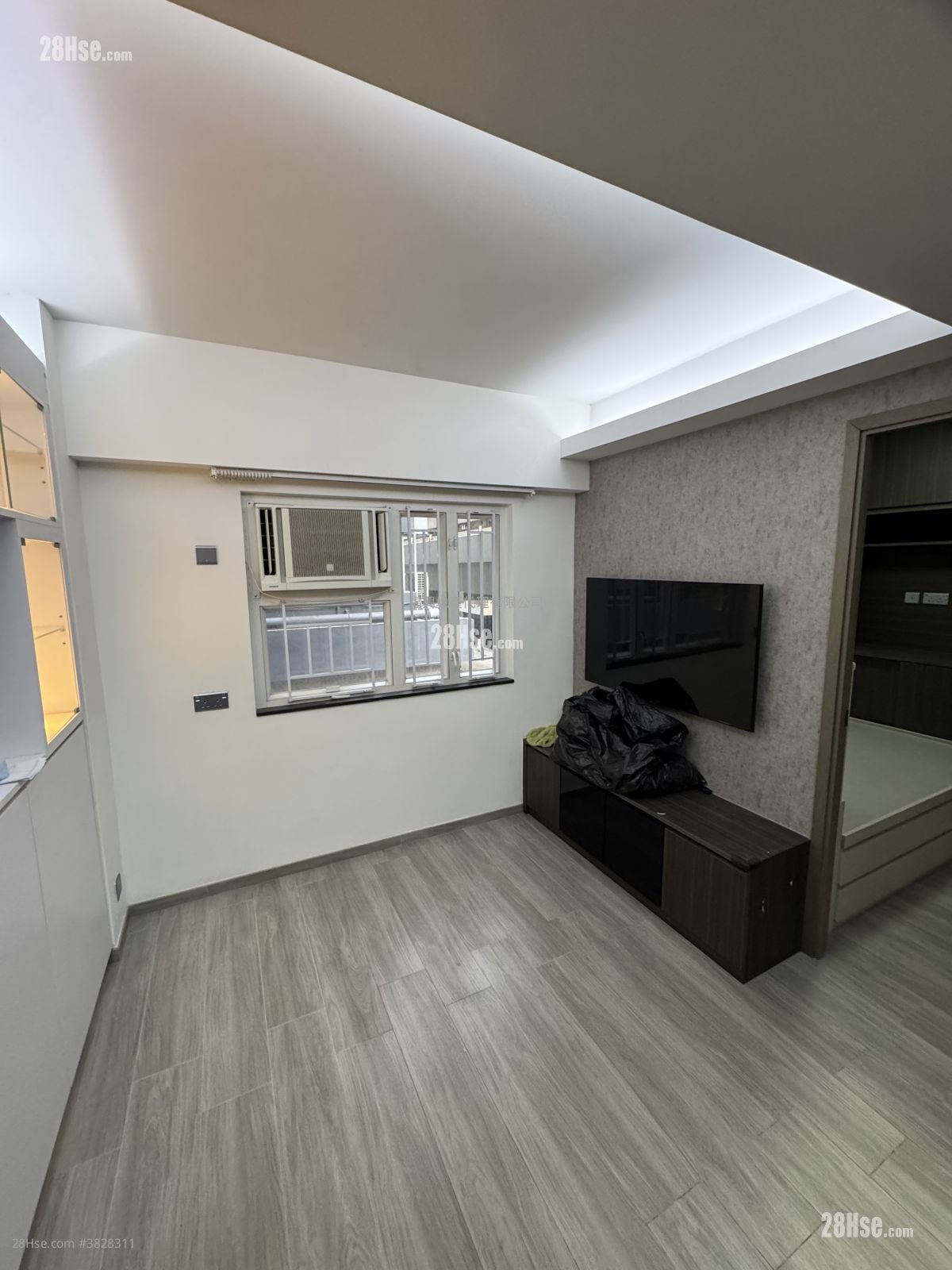 隆基大樓 租盤 3 房 , 1 浴室 415 平方呎