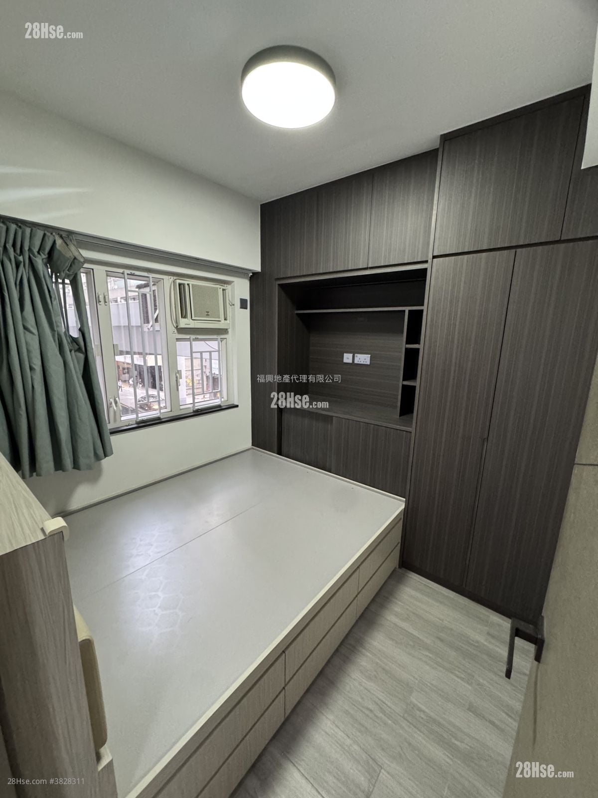 隆基大樓 租盤 3 房 , 1 浴室 415 平方呎