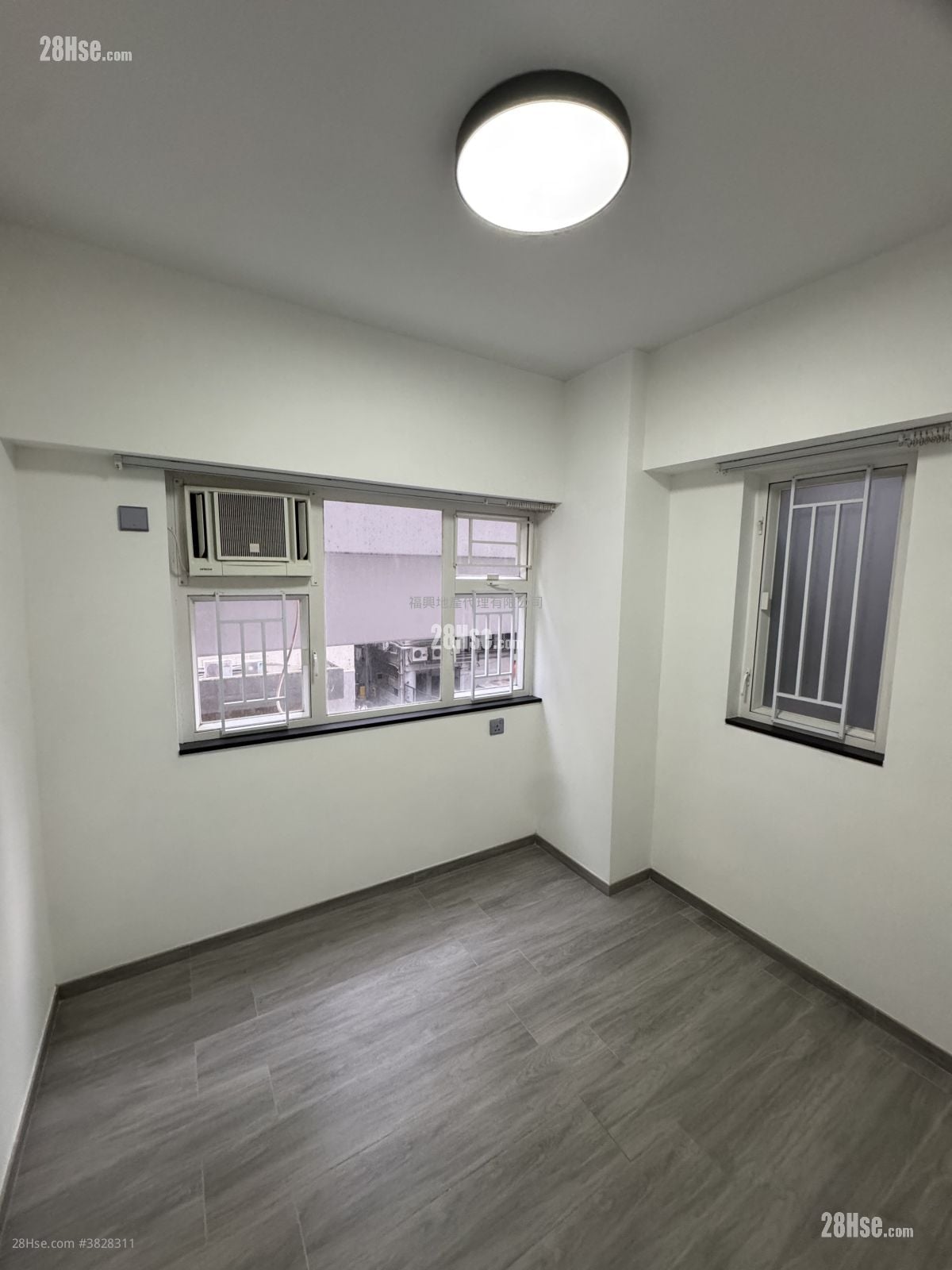 隆基大樓 租盤 3 房 , 1 浴室 415 平方呎