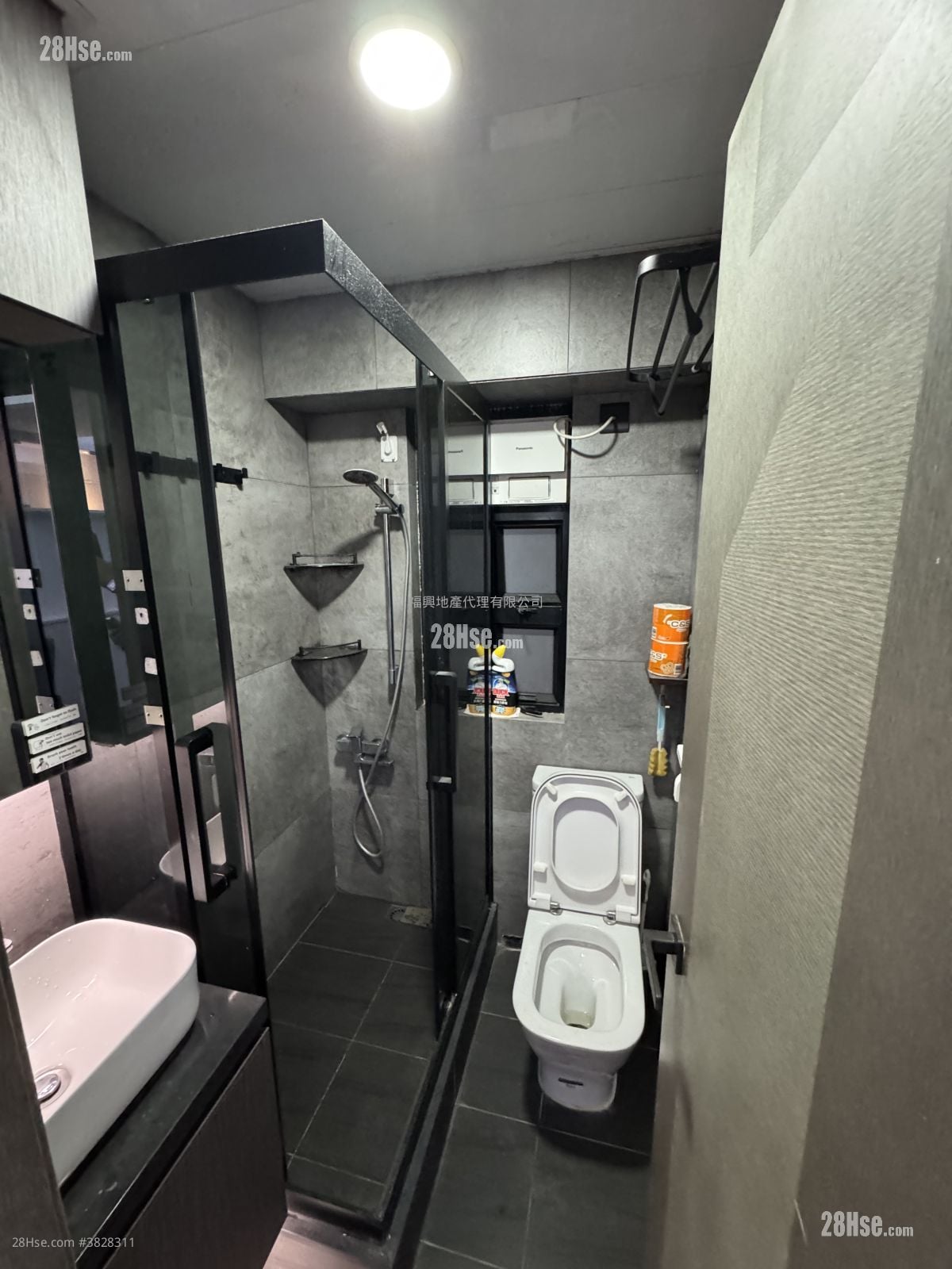 隆基大樓 租盤 3 房 , 1 浴室 415 平方呎