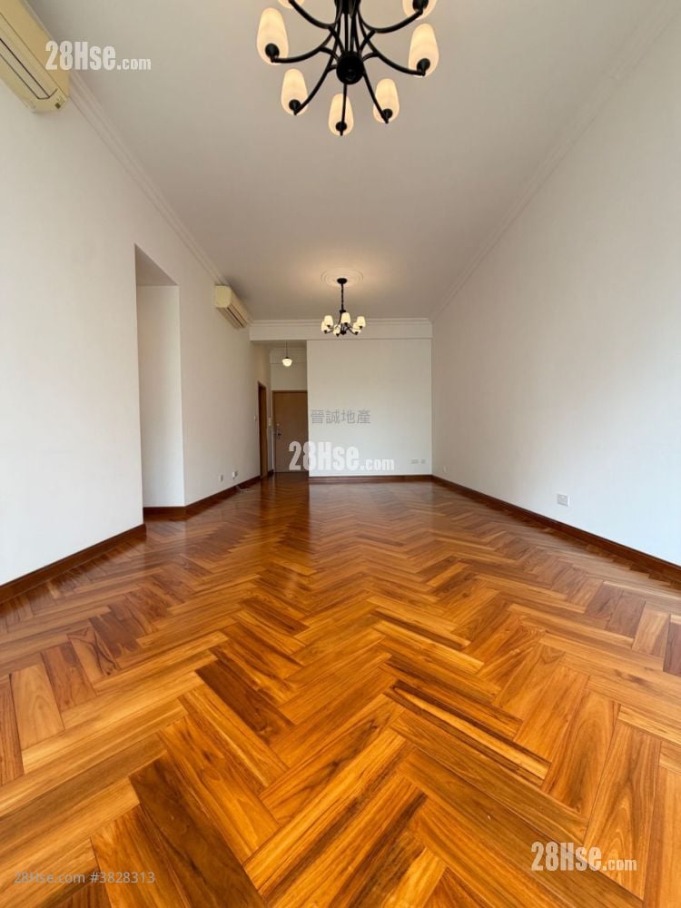 星堤 租盘 4 房 , 3 浴室 1,100 平方尺