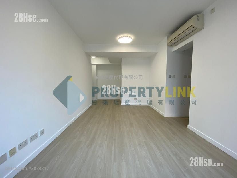 Centrepoint Sell 2 Bedrooms , 1 Bathroom 565 ft²