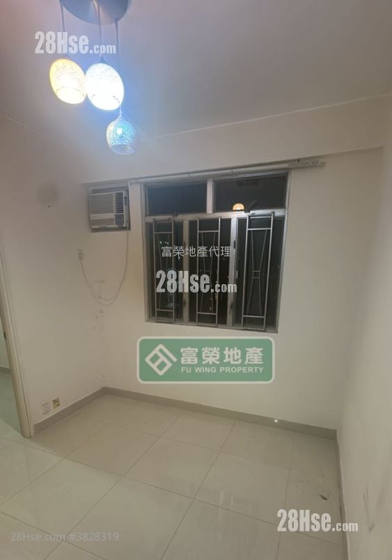 Apartment Sell 2 Bedrooms , 1 Bathroom 265 ft²