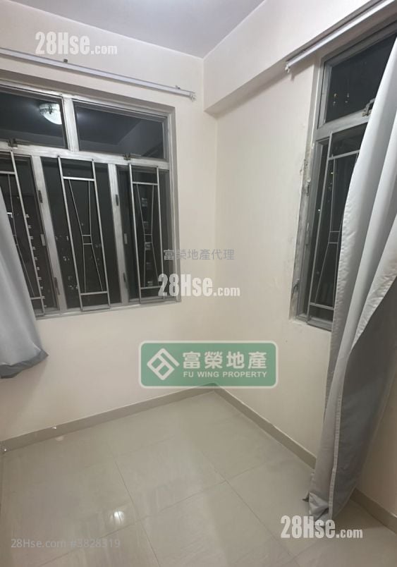 Apartment Sell 2 Bedrooms , 1 Bathroom 265 ft²