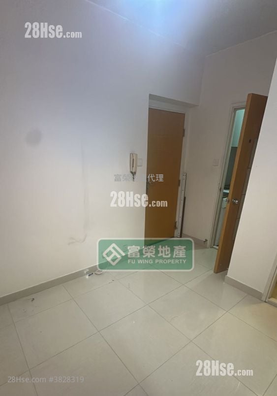 Apartment Sell 2 Bedrooms , 1 Bathroom 265 ft²