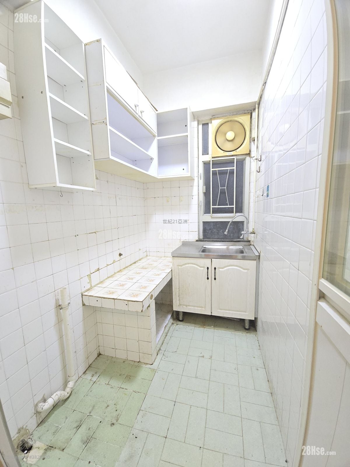 Wai Sun Building Sell 2 Bedrooms , 1 Bathroom 371 ft²