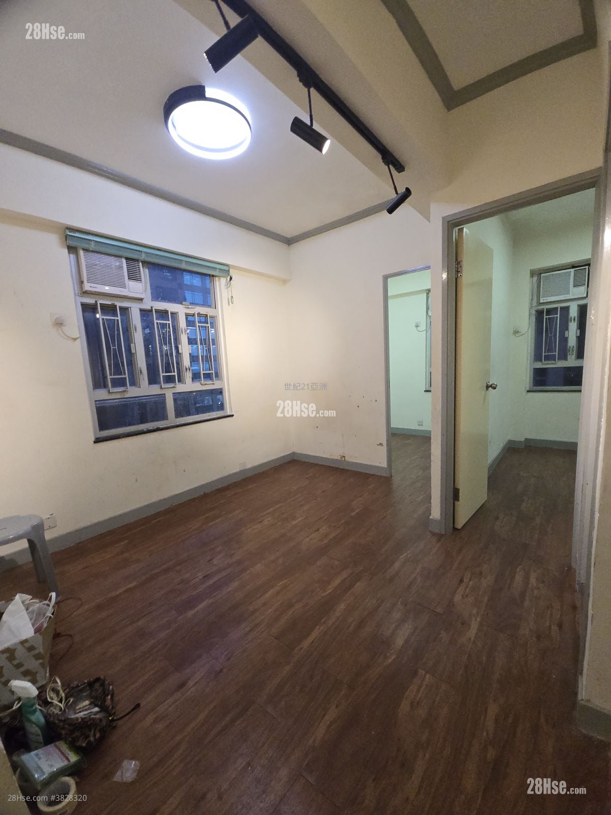 Wai Sun Building Sell 2 Bedrooms , 1 Bathroom 371 ft²