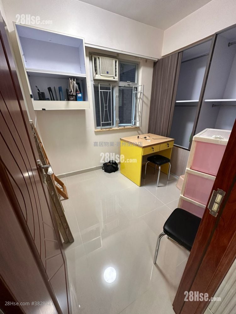 五联大厦 租盘 2 房 , 1 浴室 320 平方尺