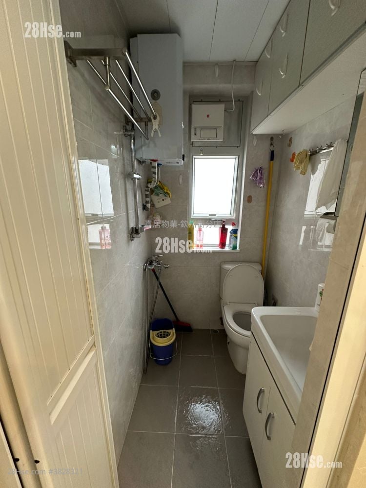 五联大厦 租盘 2 房 , 1 浴室 320 平方尺