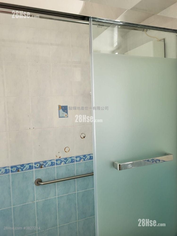 Nan Fung Sun Chuen Rental 3 Bedrooms , 1 Bathroom 516 ft²