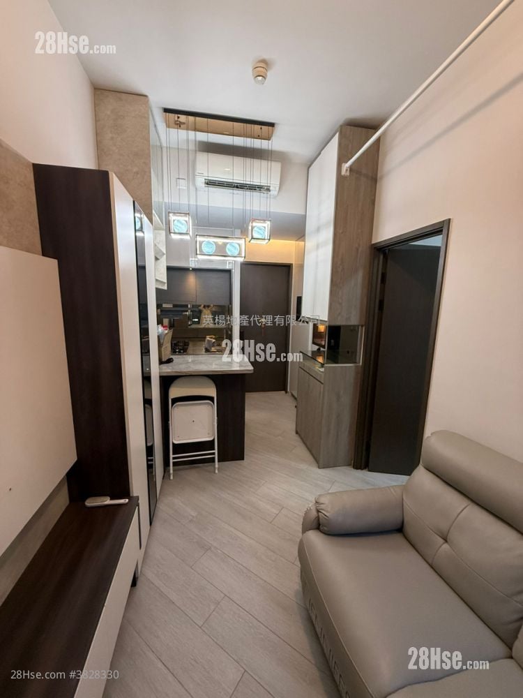 The Royale Sell 284 ft²