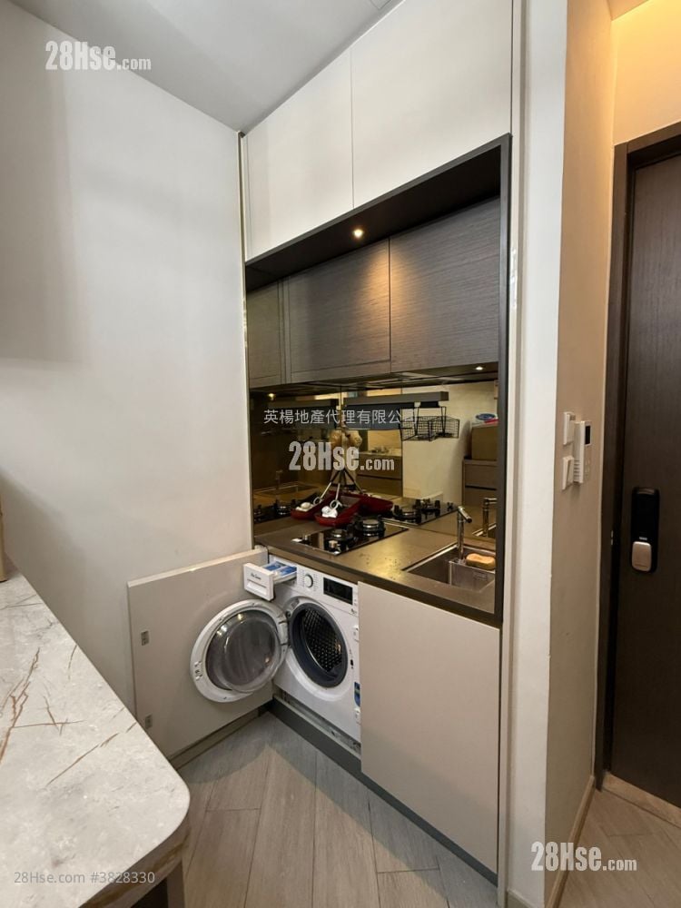 The Royale Sell 284 ft²