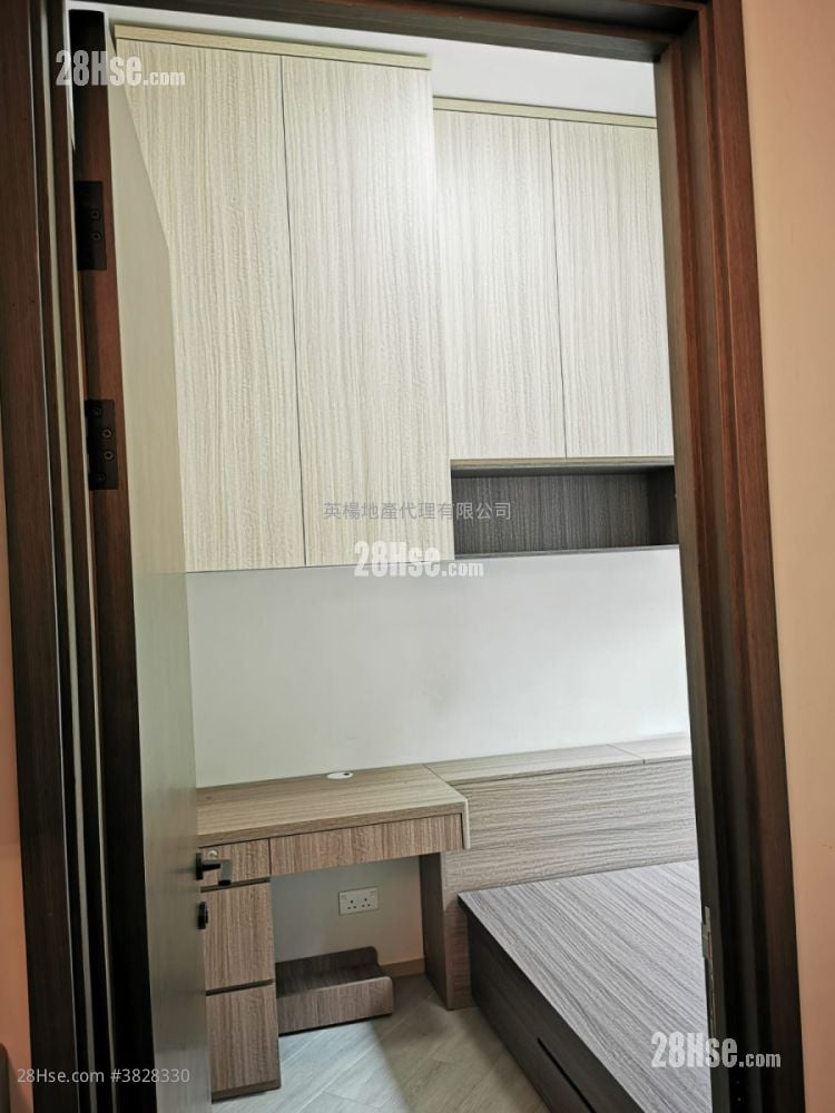 The Royale Sell 284 ft²