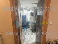 Centre Stage Sell 4 Bedrooms , 3 Bathrooms 910 ft²