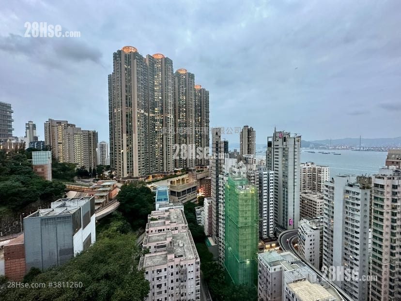 Cheong Wan Mansion Sell 2 Bedrooms , 1 Bathroom 346 ft²