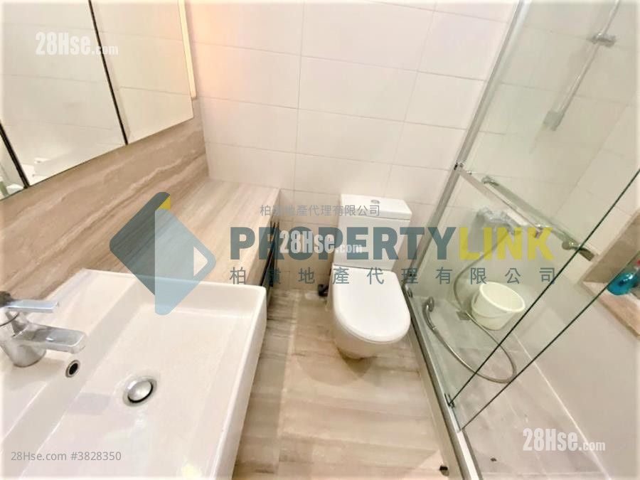 Island Crest Sell 2 Bedrooms , 1 Bathroom 431 ft²