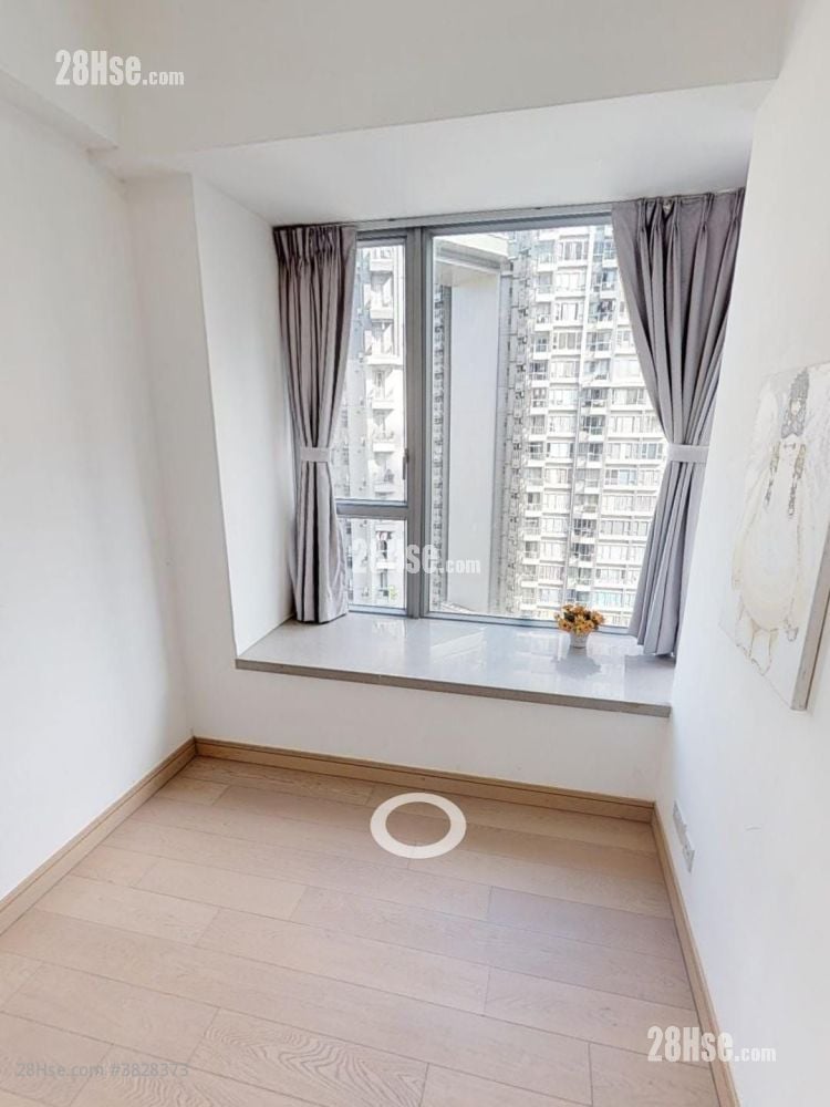 The Reach Sell 2 Bedrooms , 1 Bathroom 420 ft²