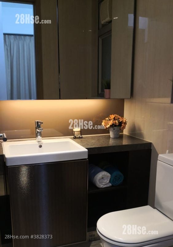 The Reach Sell 2 Bedrooms , 1 Bathroom 420 ft²