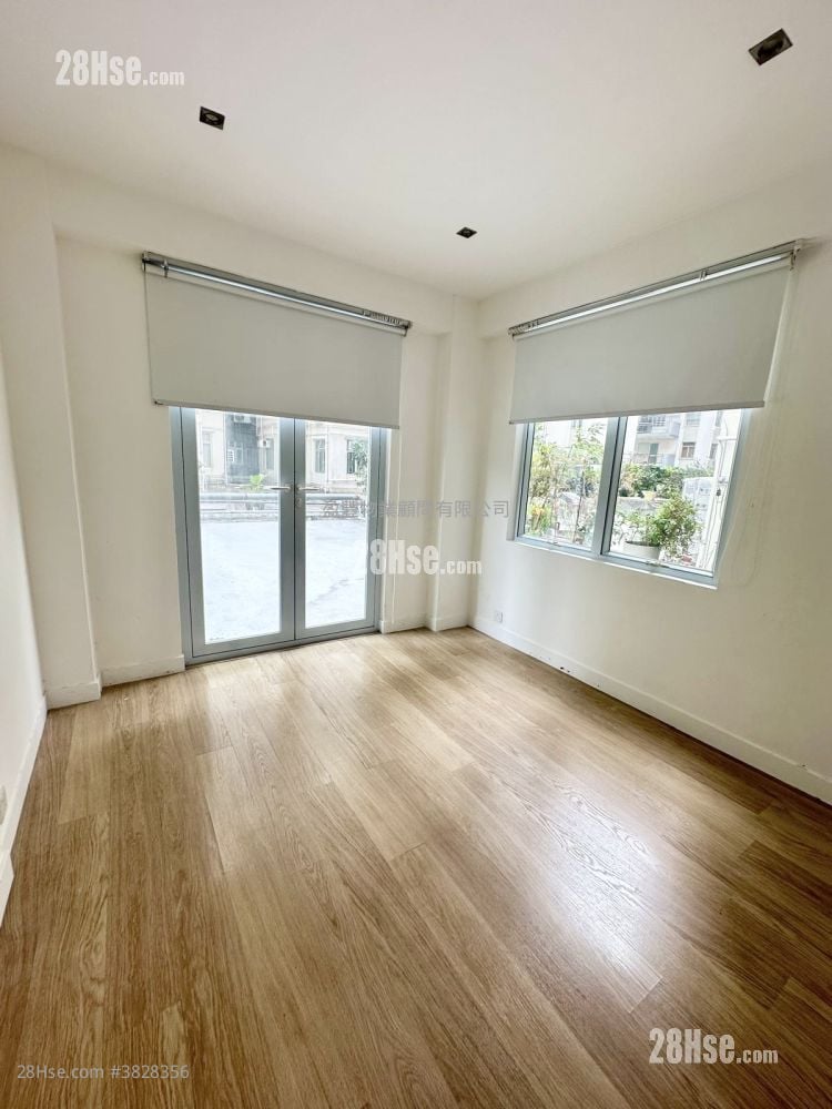 Victoria Park Mansion Sell 3 Bedrooms , 2 Bathrooms 901 ft²