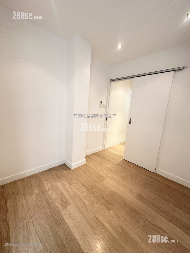 Victoria Park Mansion Sell 3 Bedrooms , 2 Bathrooms 901 ft²