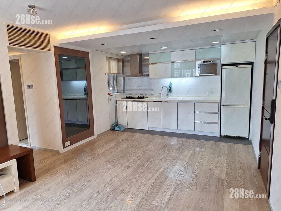 Taikoo Shing Sell 2 Bedrooms , 1 Bathroom 582 ft²