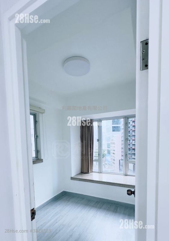 Supernova Stand Sell 1 Bedroom 322 ft²