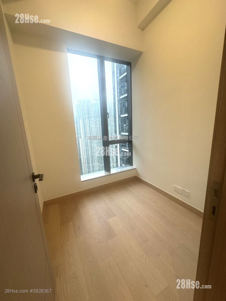 Seasons Place 租盘 2 房 , 1 浴室 441 平方尺