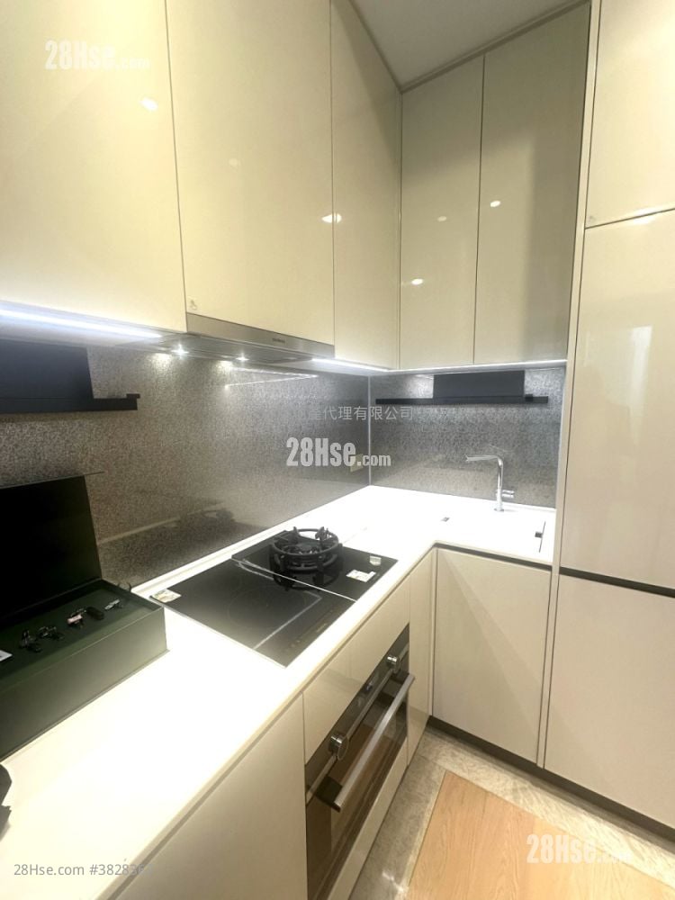 Seasons Place 租盘 2 房 , 1 浴室 441 平方尺