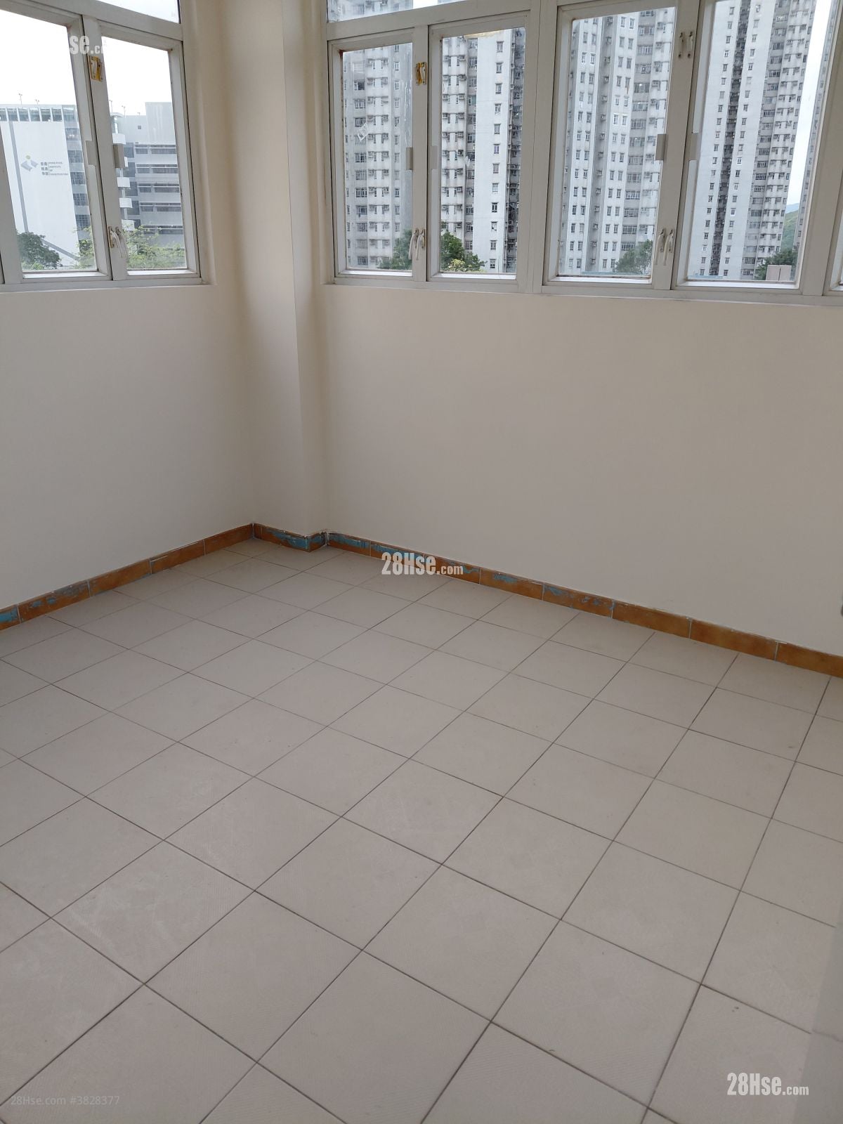 Fat Shing Building Rental 2 Bedrooms , 1 Bathroom 440 ft²