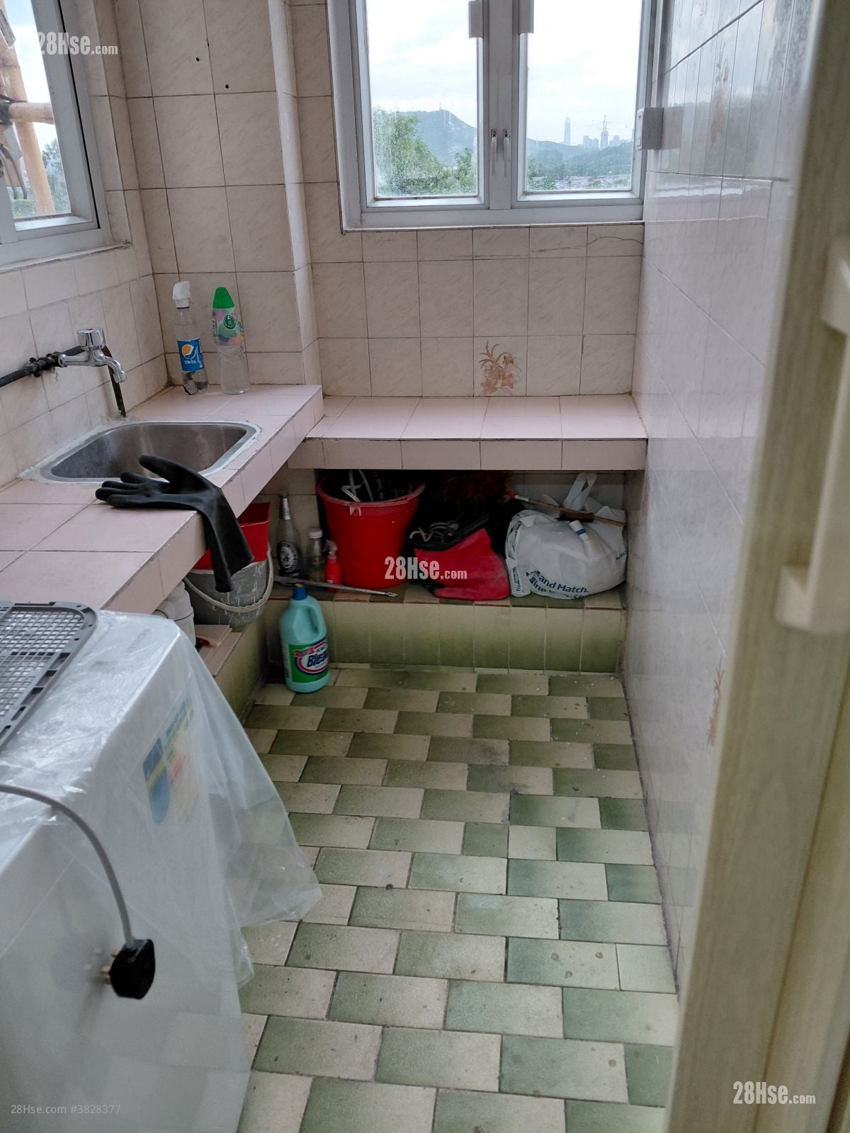 Fat Shing Building Rental 2 Bedrooms , 1 Bathroom 440 ft²