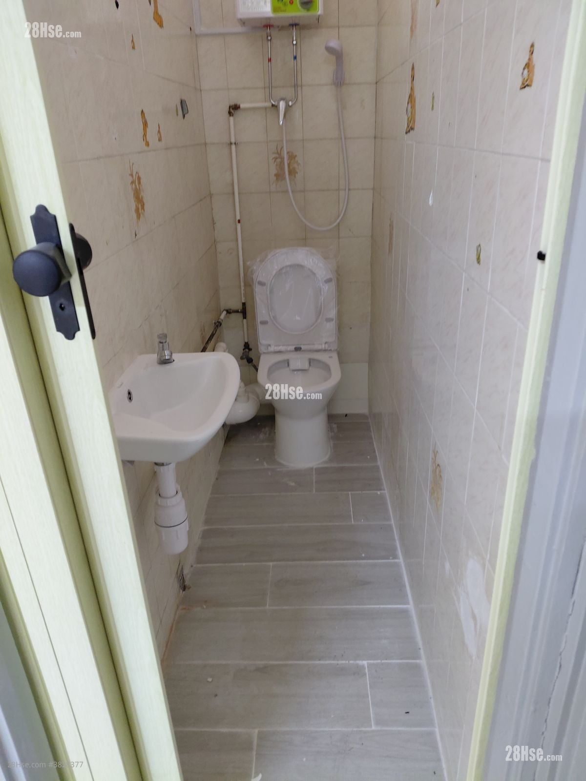 Fat Shing Building Rental 2 Bedrooms , 1 Bathroom 440 ft²