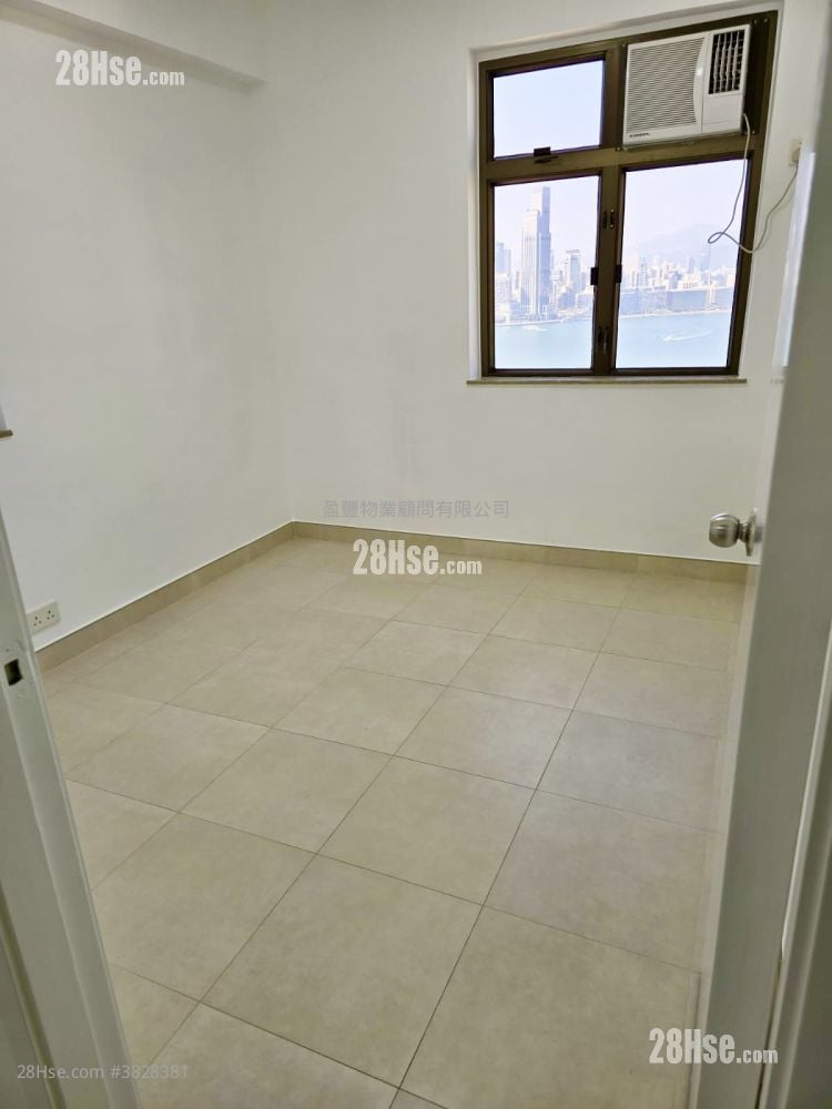 Pearl City Mansion Sell 2 Bedrooms , 1 Bathroom 492 ft²