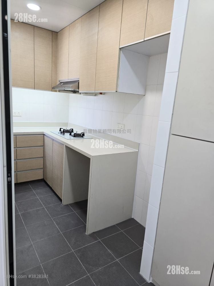 Pearl City Mansion Sell 2 Bedrooms , 1 Bathroom 492 ft²