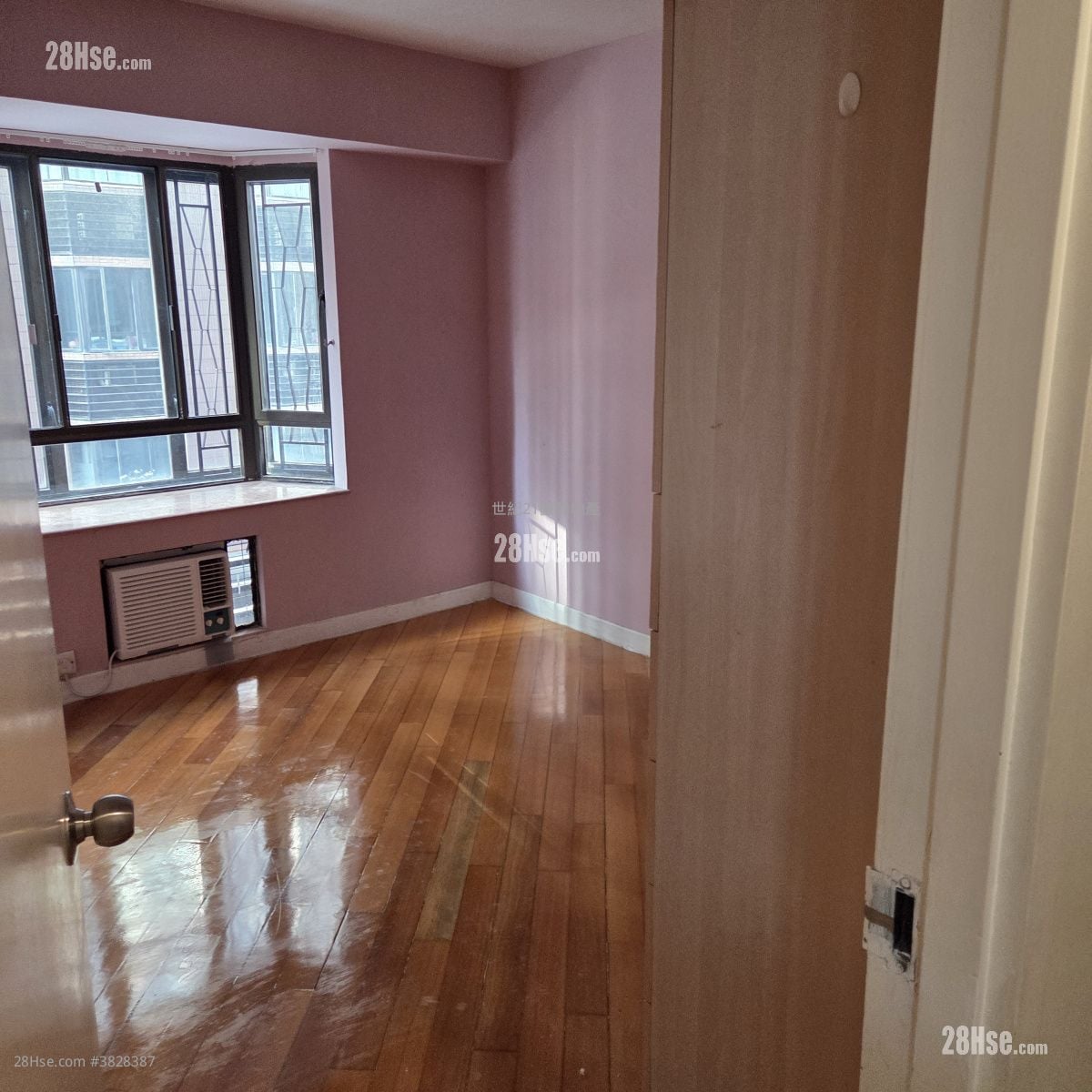 碧華花園 售盤 4 房 , 2 浴室 1,211 平方呎