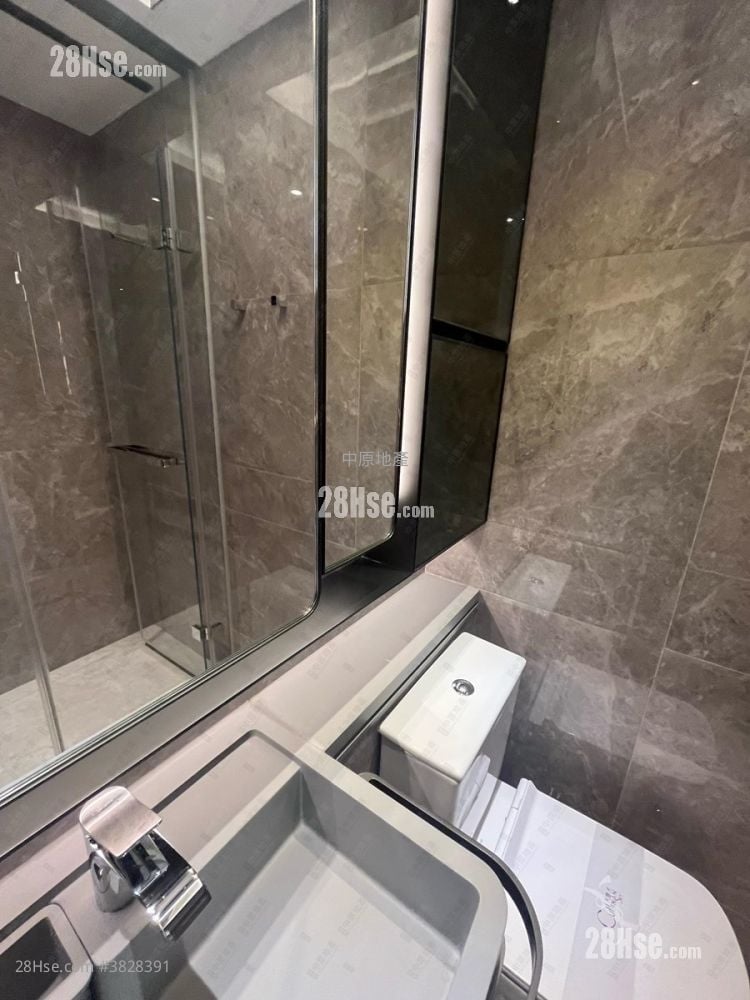 Cullinan Sky Sell Studio , 1 Bathroom 240 ft²