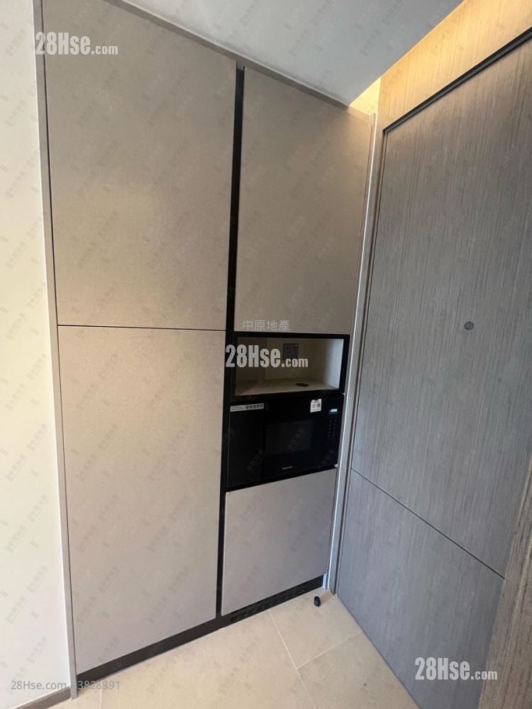 Cullinan Sky Sell Studio , 1 Bathroom 240 ft²