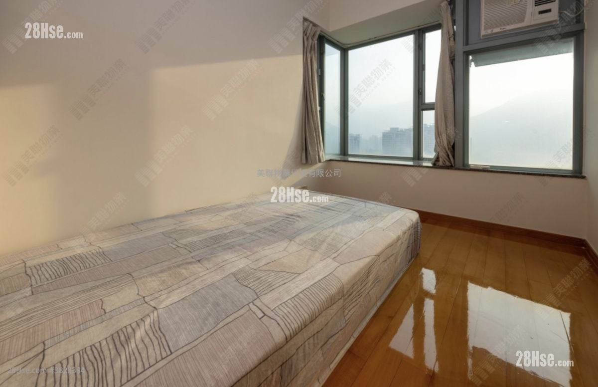 Seaview Crescent Sell 2 Bedrooms , 1 Bathroom 521 ft²