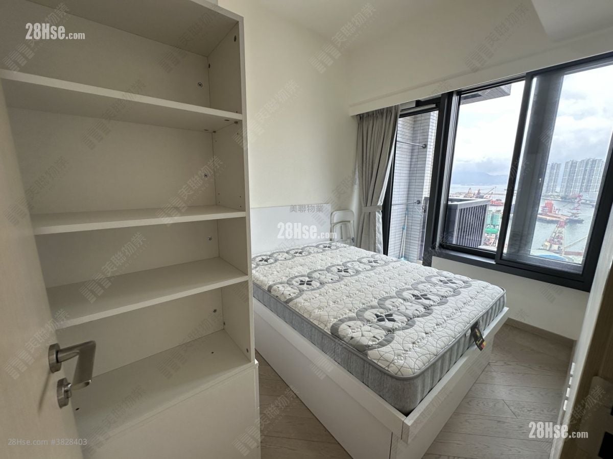 Regency Bay Rental 2 Bedrooms , 1 Bathroom 448 ft²