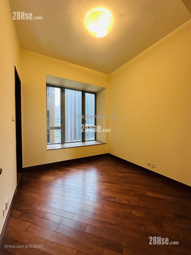 睡房 1: 御龍山 售盤 4 房 , 4 浴室 1,444 平方呎