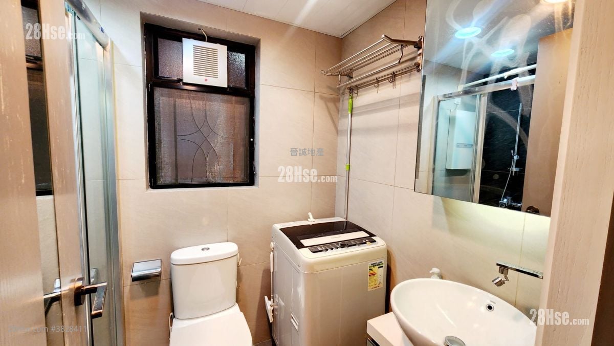 Aegean Coast Sell 3 Bedrooms , 2 Bathrooms 811 ft²