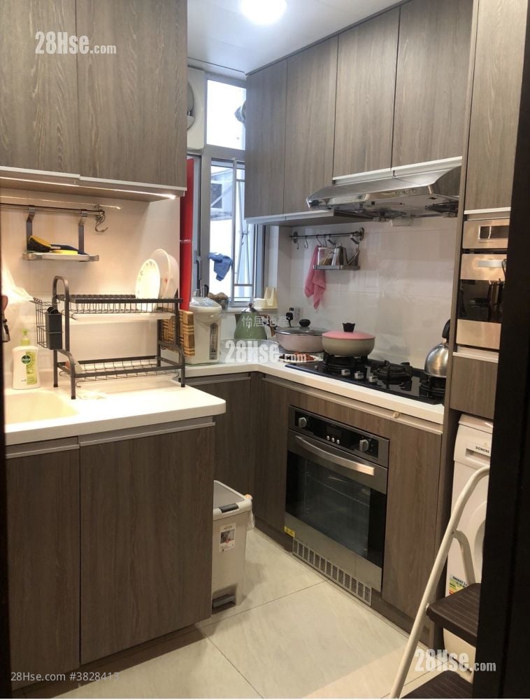 Taikoo Shing Sell 2 Bedrooms , 1 Bathroom 593 ft²