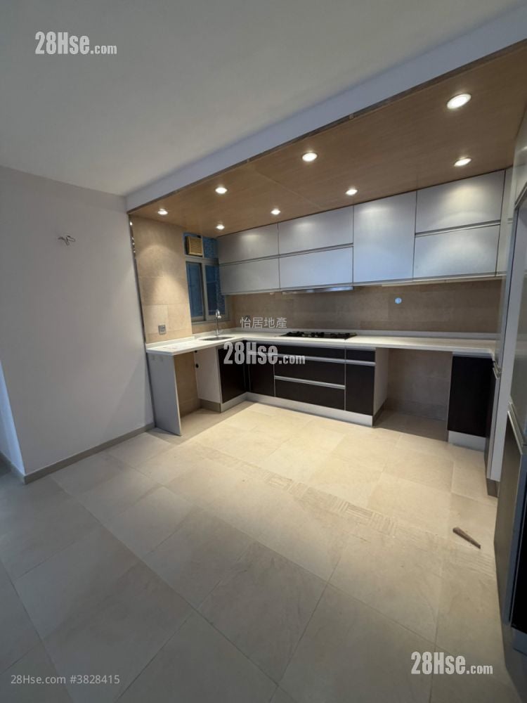 Taikoo Shing Sell 2 Bedrooms , 1 Bathroom 582 ft²